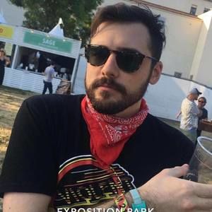 Meet your Posher, Julien